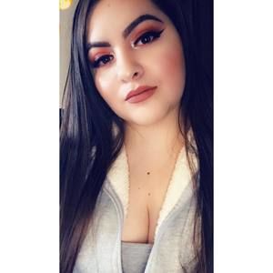 Meet your Posher, Yvette